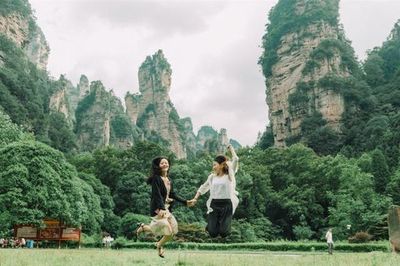 张家界美女导游 让您的旅行充满幸福与美好